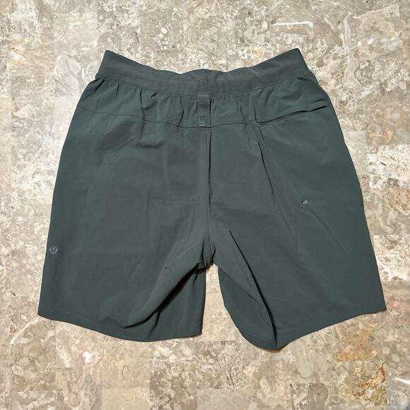 Lululemon Shorts Mens Small Green License To Train 7” Mesh Performance Running - Picture 9 of 13